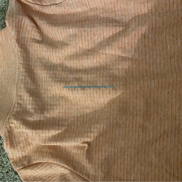 Nike cold weather DriFit running top. Size small. Light pink. - Picture 2 of 7